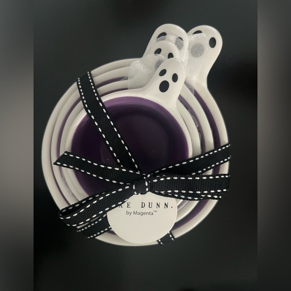 Rae Dunn Ghost measuring cups - Picture 2 of 2